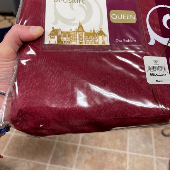 Biltmore Vista Quilt One Bedskirt Queen Red NEW NOS 60”X80” For Your House Belk. - Picture 12 of 13